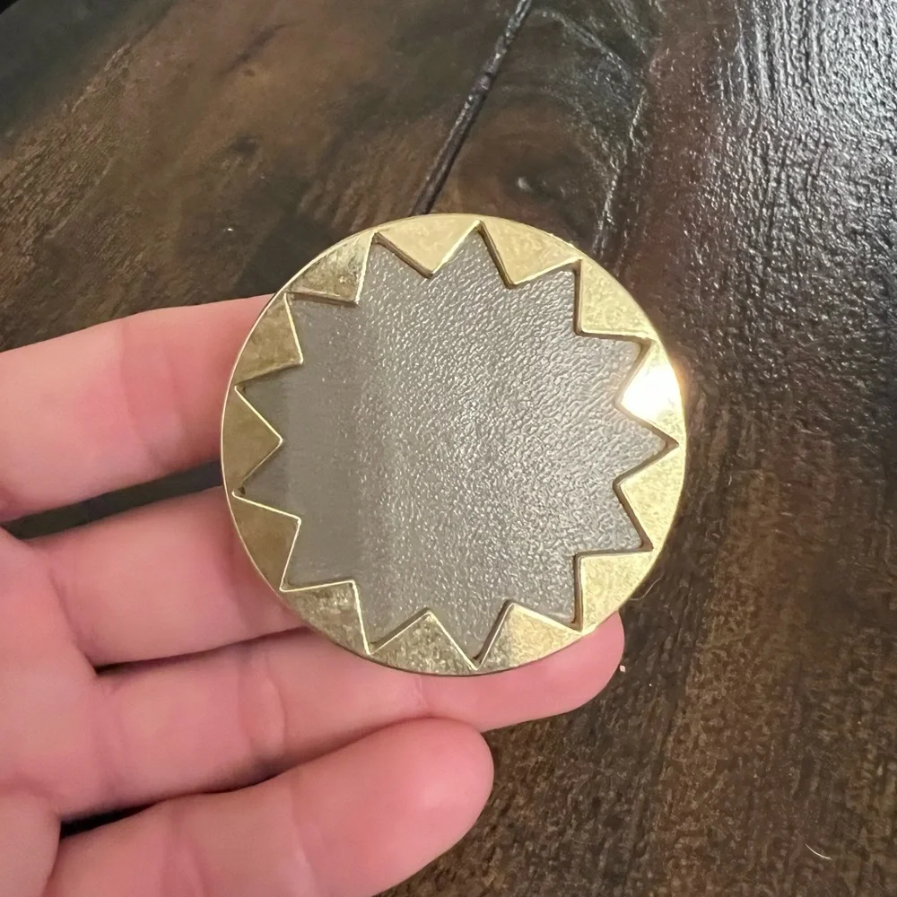 House of Harlow 1960 Women’s Sunburst Genuine Leather Cocktail Ring Size 6